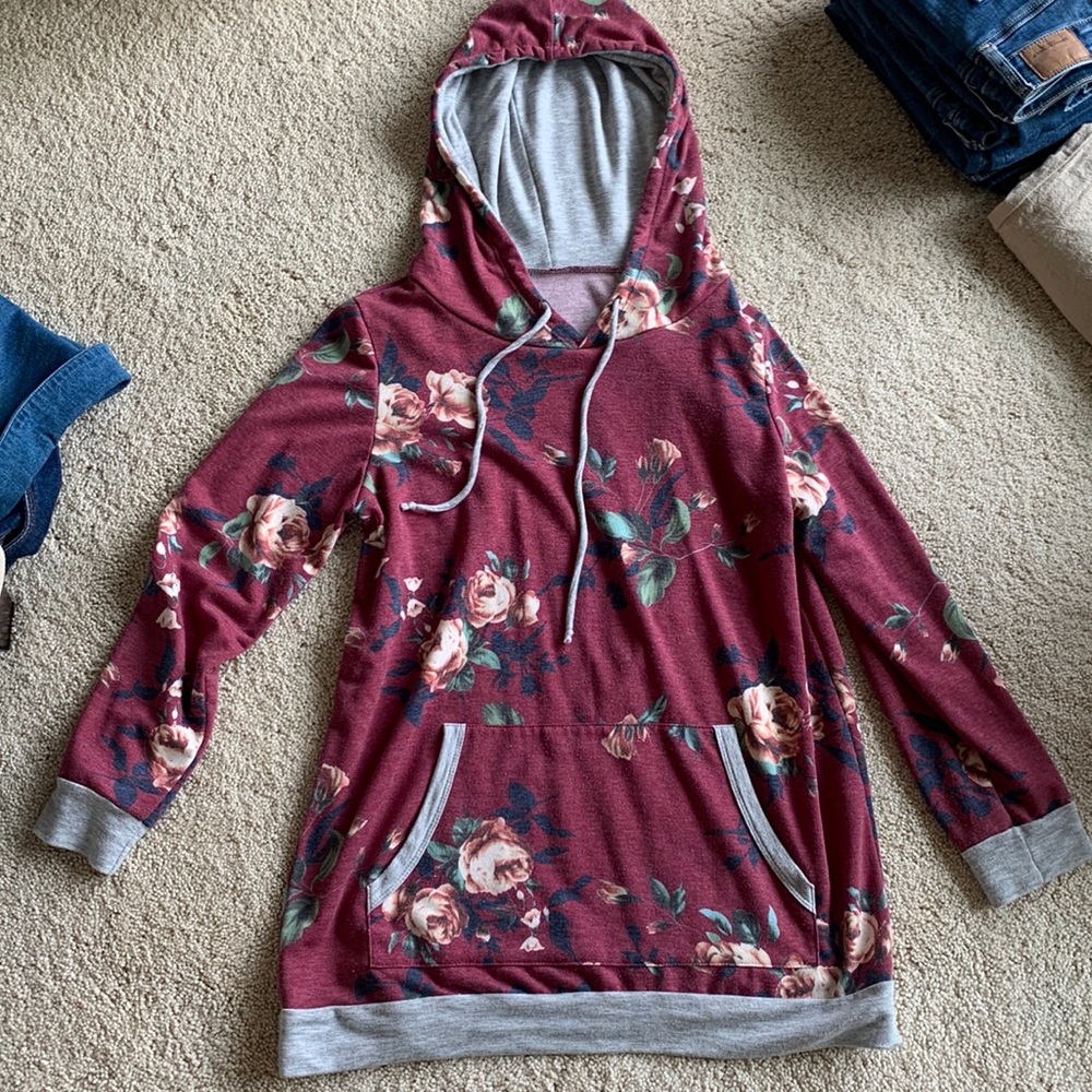 Maroon floral hoodie sweatshirt with light grey accents - long length and pocket